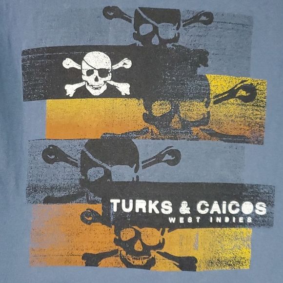 Turks & Caicos pirates & skulls blue t-shirt short sleeves small - Picture 2 of 4